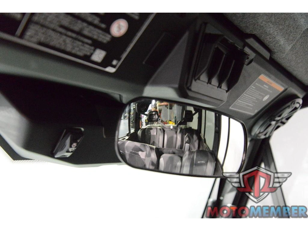 2026 Can-am Defender Max Limited Hd11 Desert Tan & Carbon Black alt