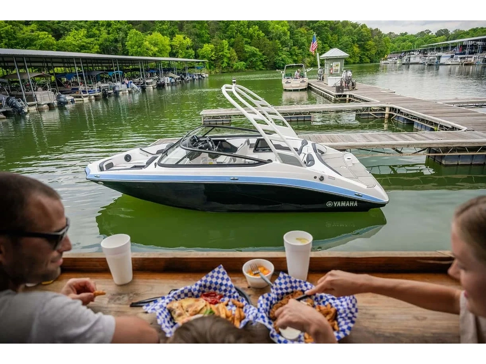 2025 Yamaha 195s Mist Grey alt