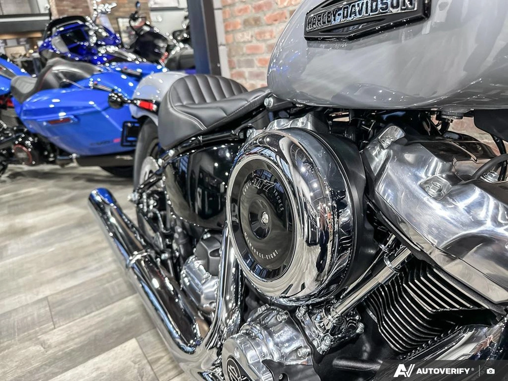 2026 Harley-davidson Street Bob alt