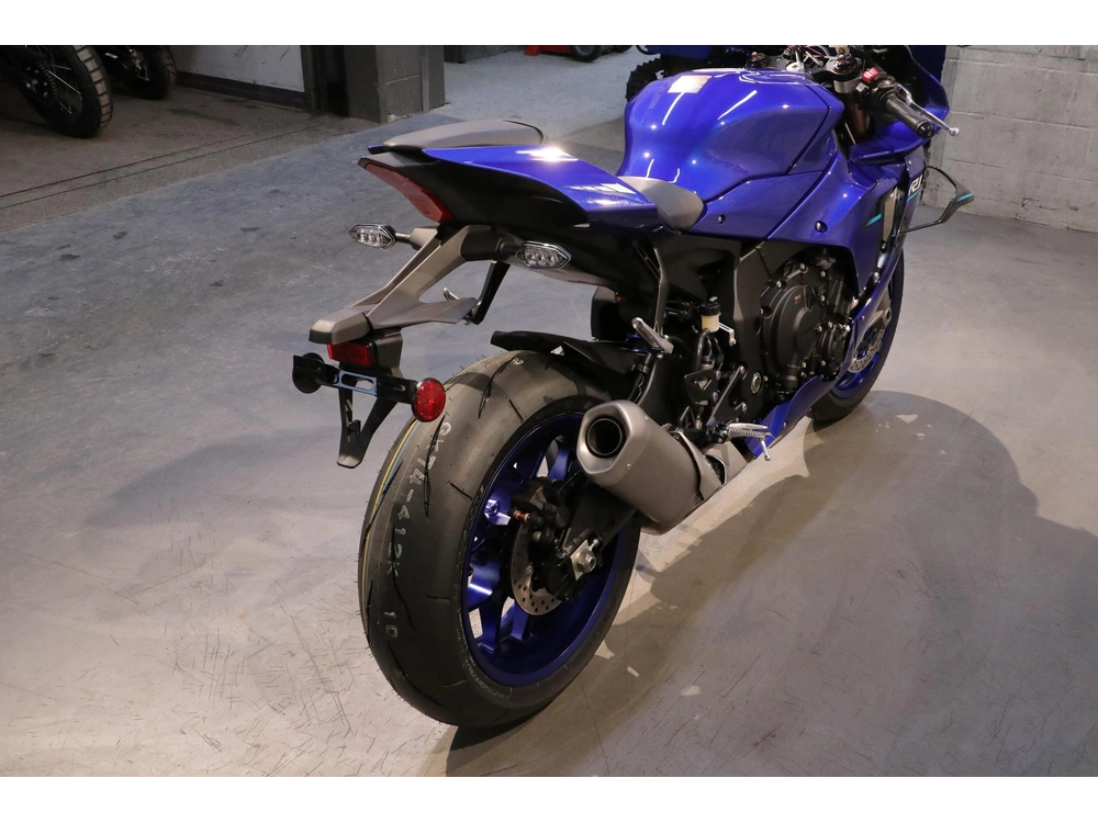 2026 Yamaha Yzf-r1 alt