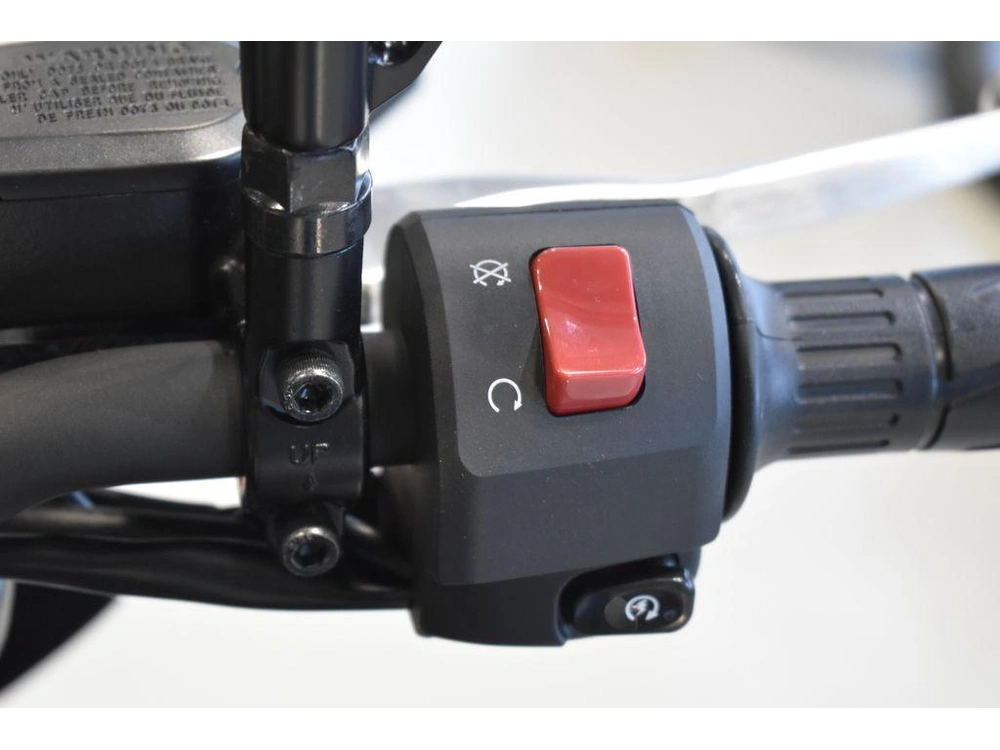 2025 Kawasaki Z500 Se Abs alt