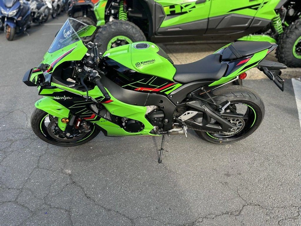 2023 Kawasaki Ninja® Zx™-10r Krt Edition alt