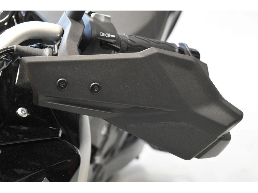 2025 Suzuki V-strom 800de alt