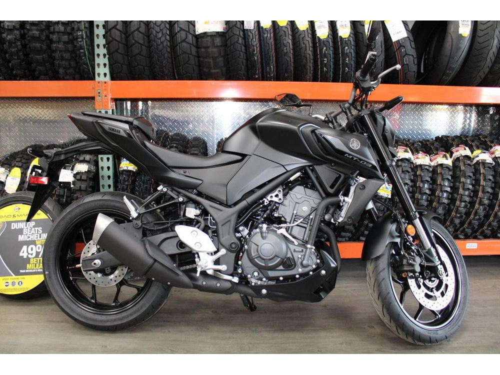 2025 Yamaha Mt-03 alt