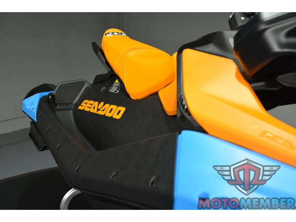 2026 Sea-doo Spark™trixx For 3 Rotax® 900 Ace™ - 90 Ibr And Audio alt
