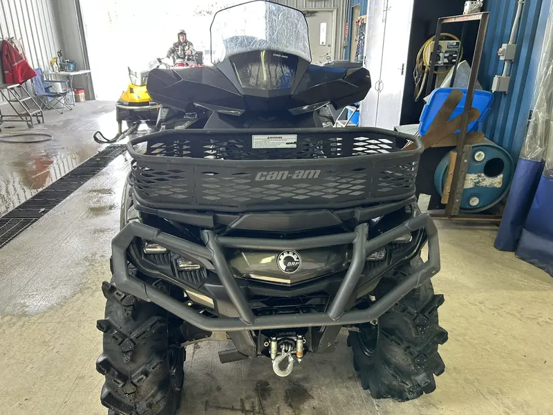2024 Can-Am Outlander Max XT 1000R 6x6 thumbnail 2