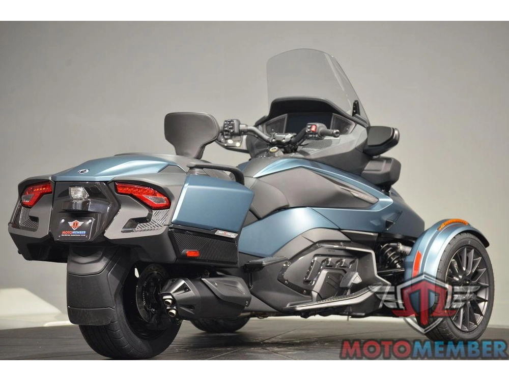 2026 Can-am Spyder Rt alt