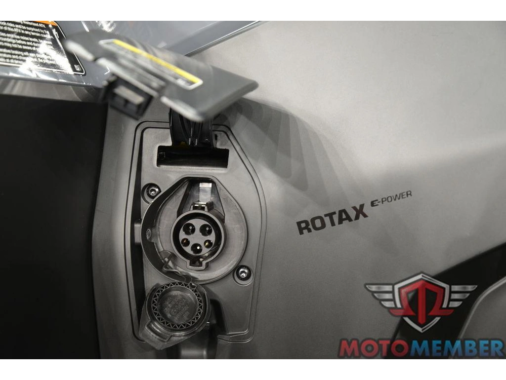 2026 Can-am Outlander Electric alt