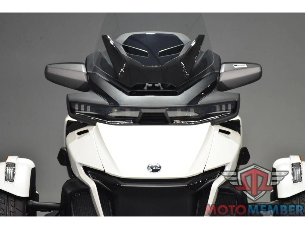 2026 Can-am Spyder Rt alt