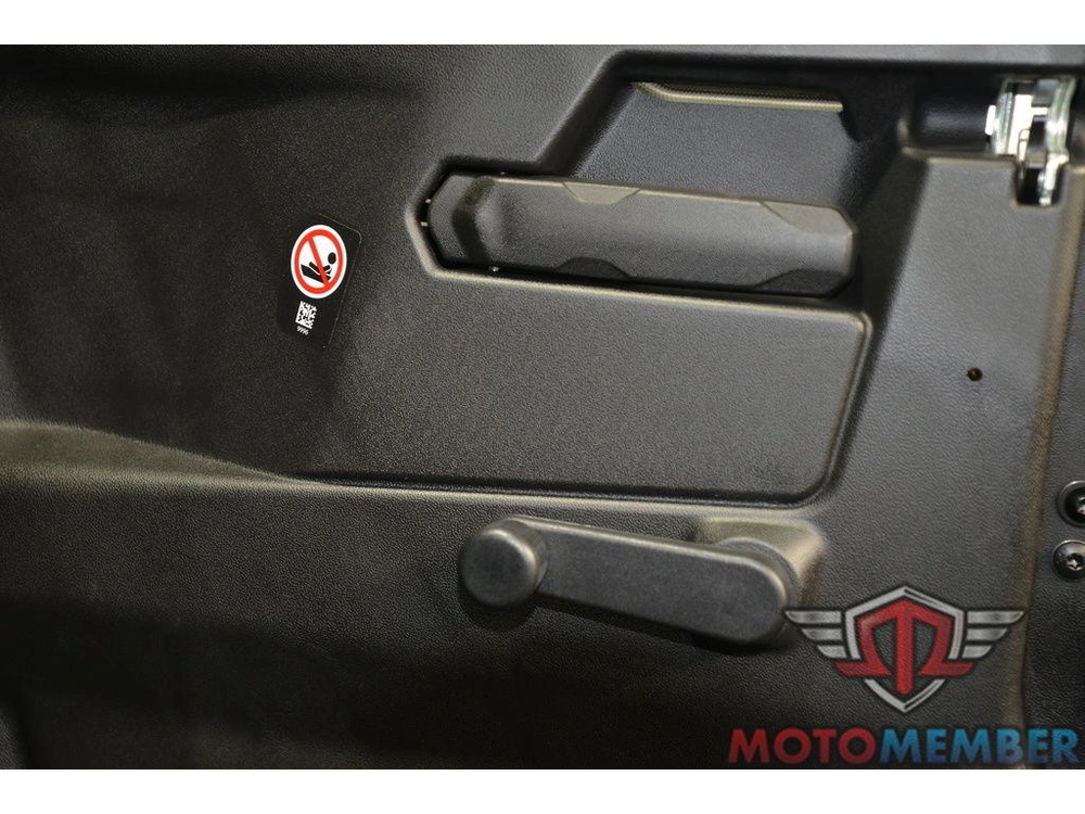 2026 Can-am Defender Max Xt Cab Hd11 With 10.25 In.display Dark Wildland Camo alt