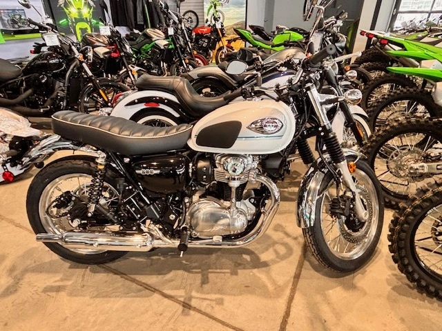 Kawasaki W800 W 800 Retro Classique W800 2026 alt