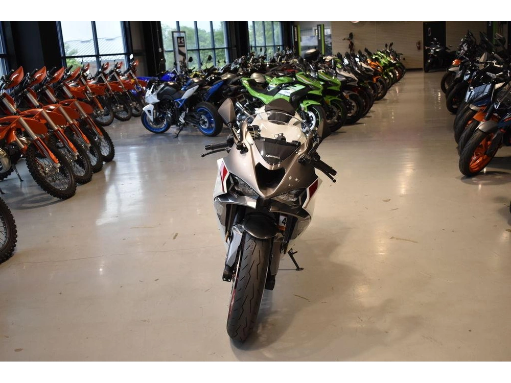 2025 Kawasaki Ninja® Zx™-6r alt