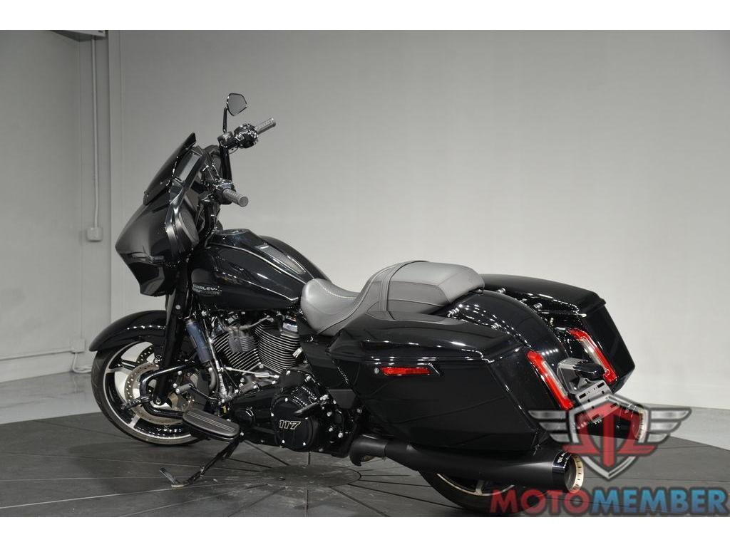 2024 Harley-Davidson Street Glide Base for Sale