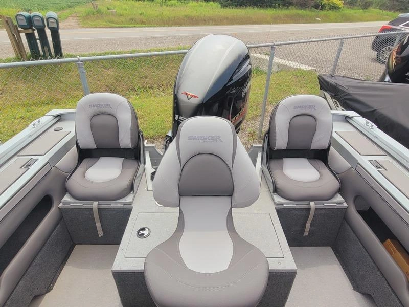 2023 Smoker-craft Ultima 182 alt