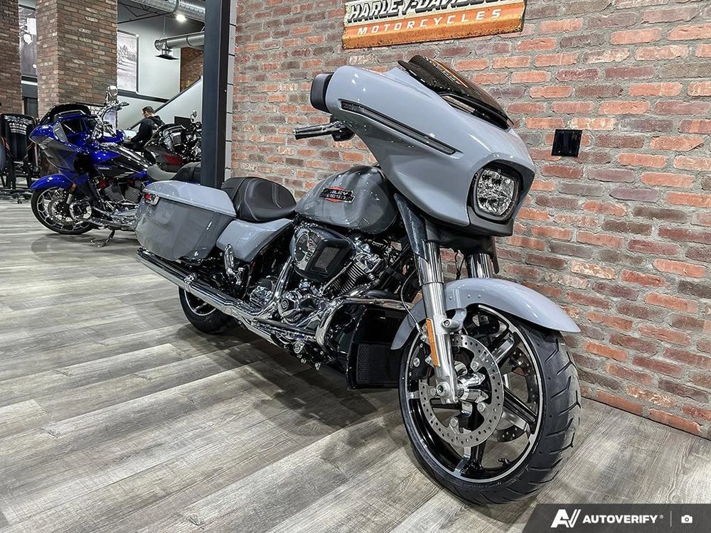 2026 Harley-davidson Street Glide alt
