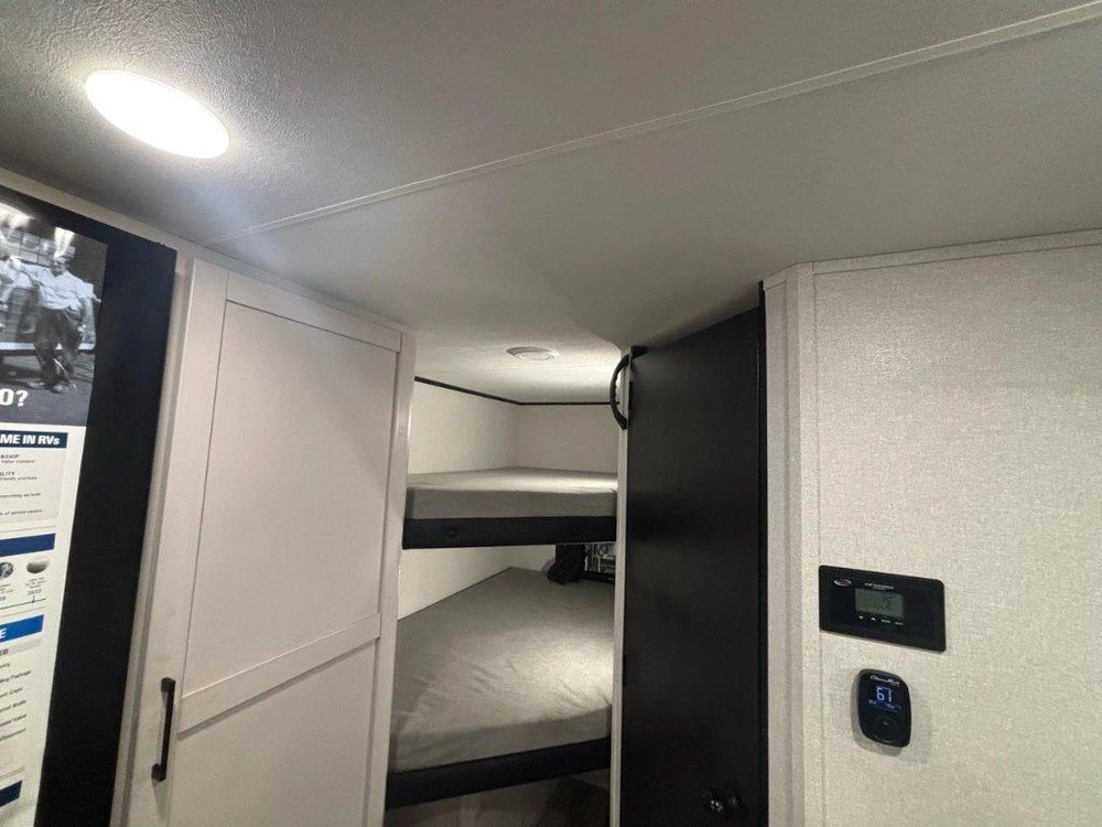 Jayco Jay Feather 26bhsl 2026 alt