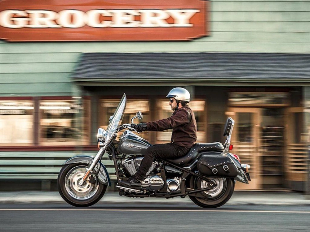 2025 Kawasaki Vulcan 900 Classic Lt alt