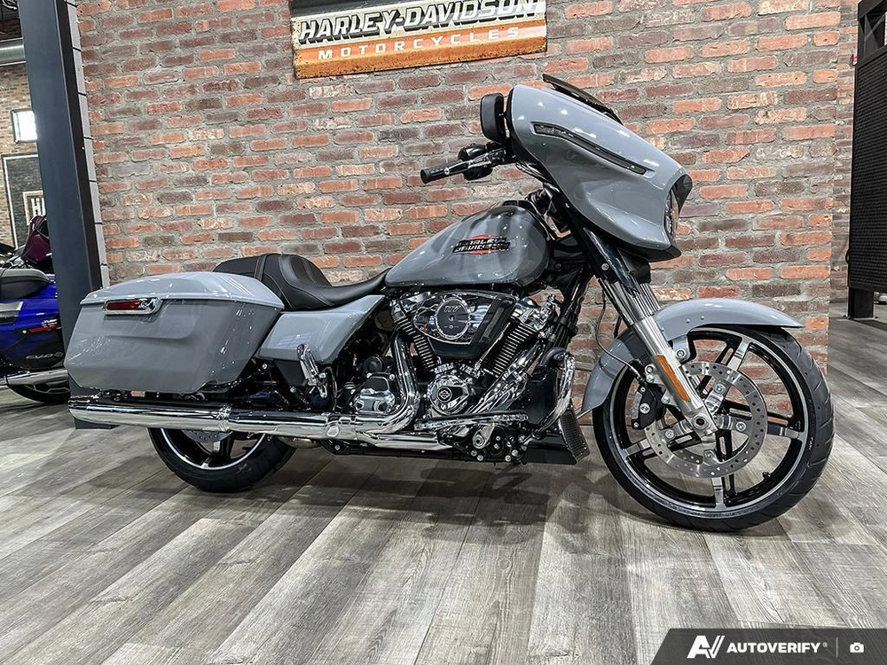 2026 Harley-davidson Street Glide alt