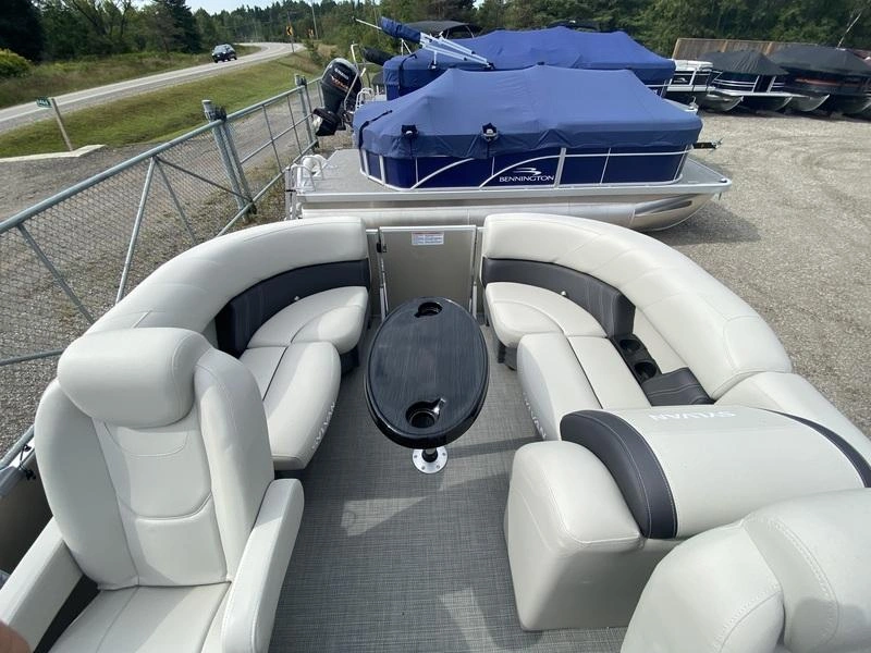 2024 Sylvan Mirage 820 Lz alt