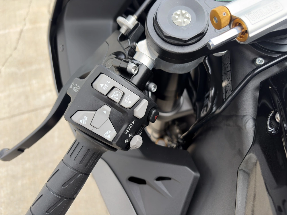 Kawasaki Ninja Zx-10r 2026 alt