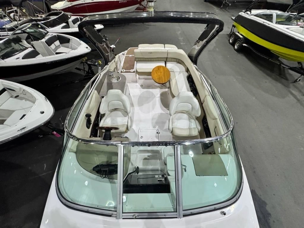 2011 Regal 2550 alt