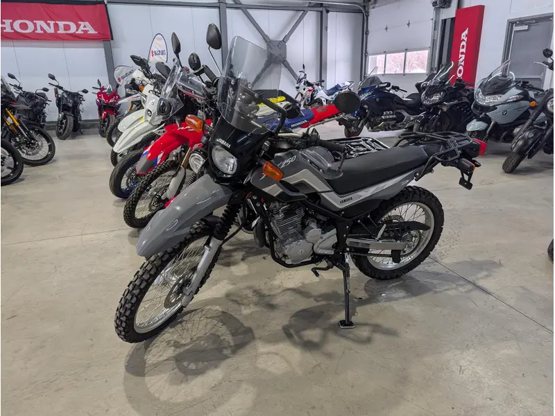 Yamaha XT250 2024