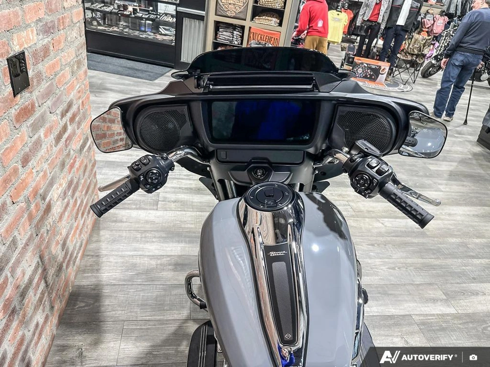 2026 Harley-davidson Street Glide alt