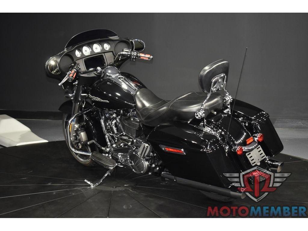 2020 Harley-Davidson Street Glide Base for Sale