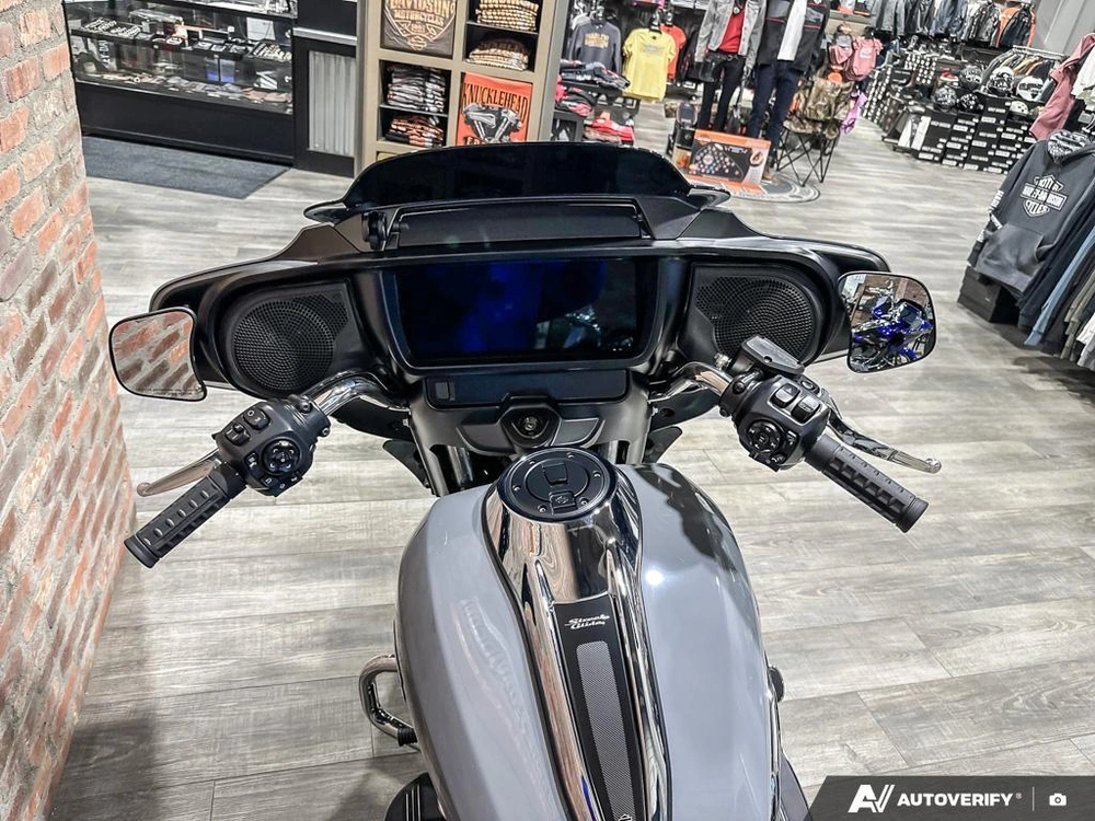 2026 Harley-davidson Street Glide alt