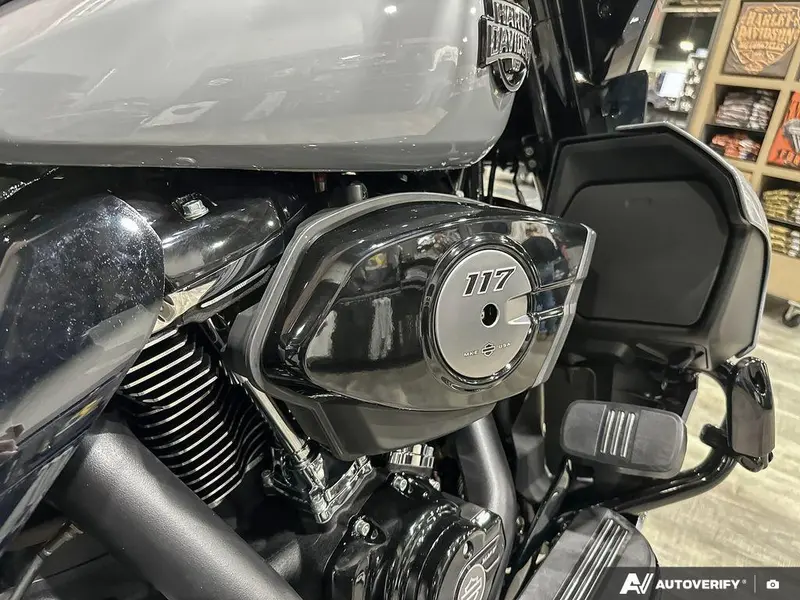 2026 Harley-Davidson Street Glide Limited thumbnail 8