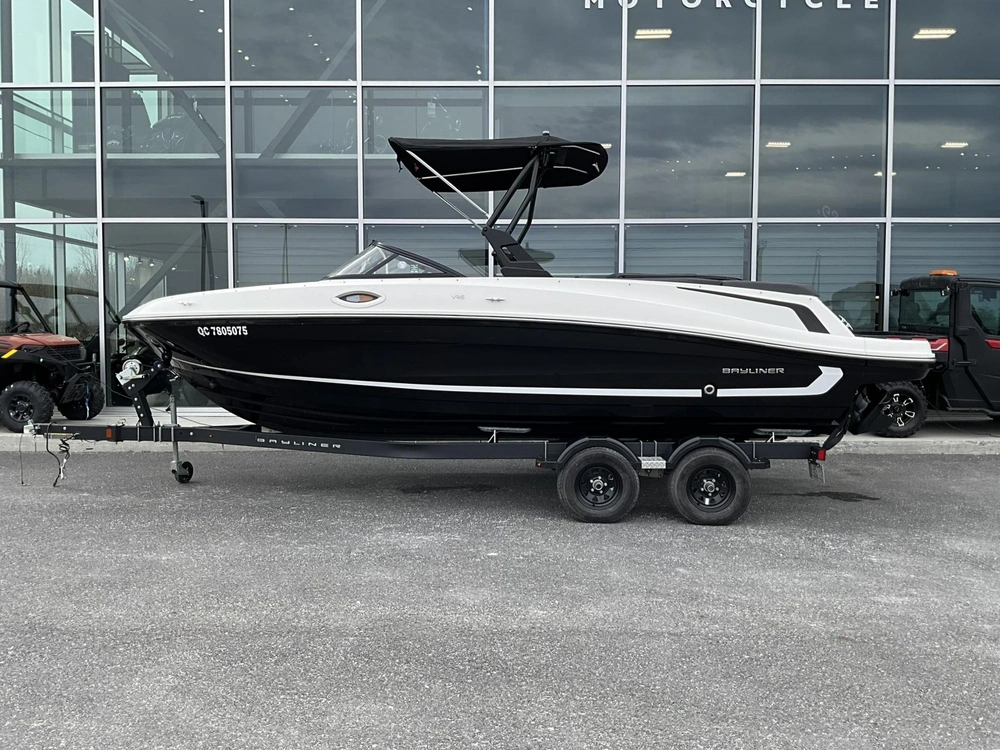 2021 Bayliner Vr6 alt