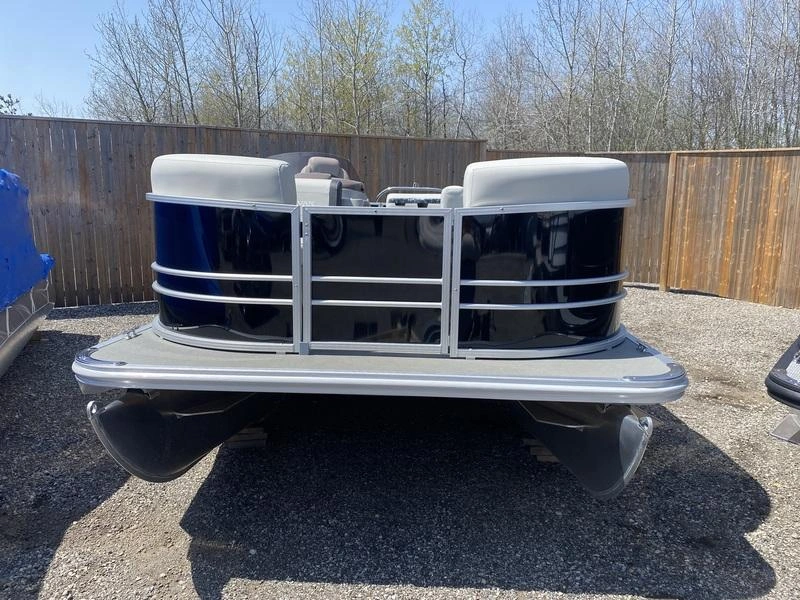 2025 Sylvan Mirage Cruise 818 Cruise alt