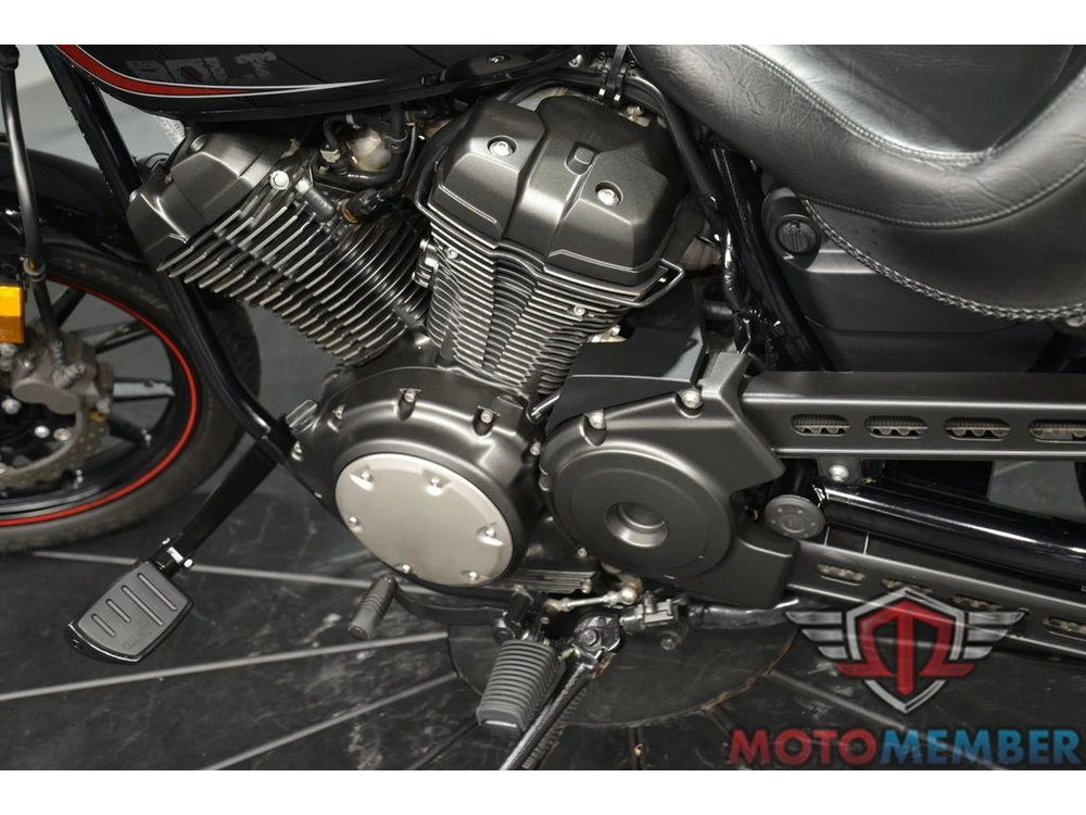 2015 Yamaha Bolt™ R-spec alt