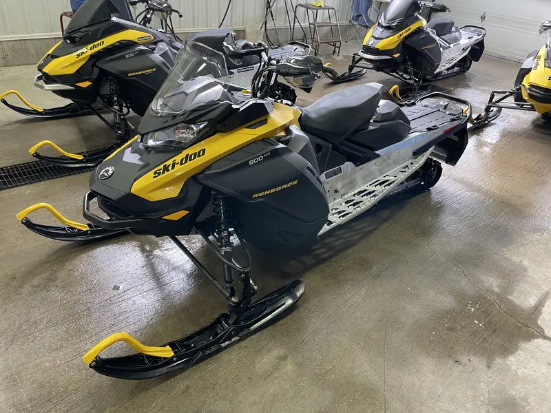2024 Ski-Doo Renegade Sport 600 ACE