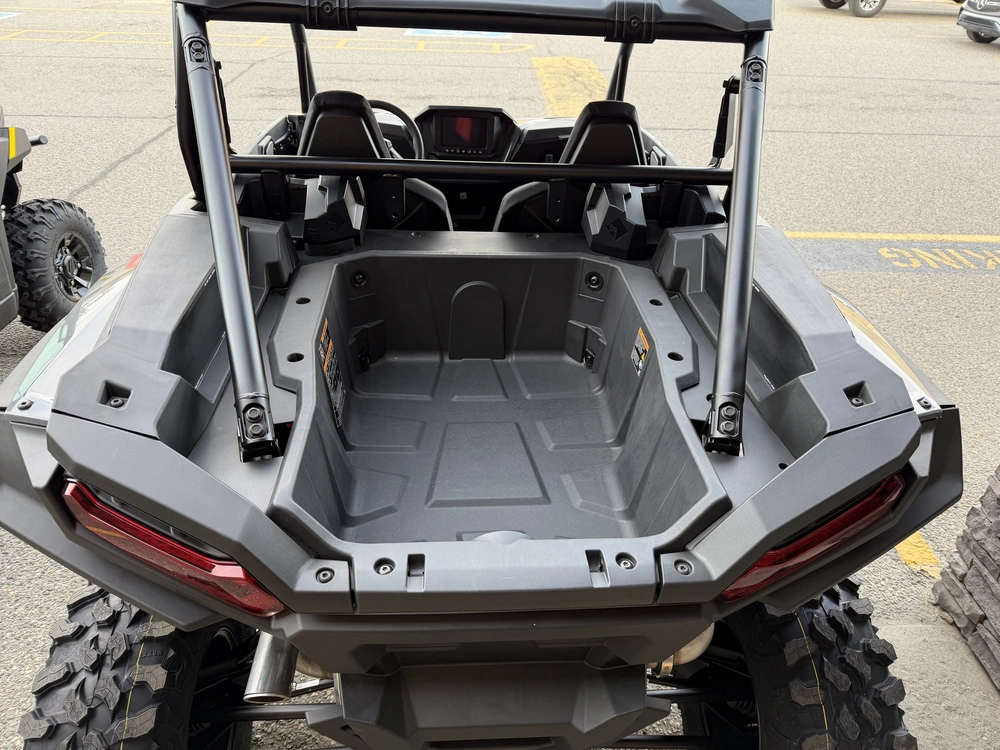 2026 Polaris Rzr Xp 1000 Ultimate alt