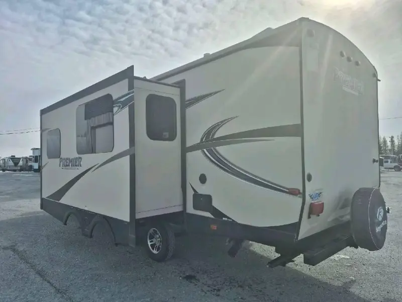 2015 Keystone RV Bullet premier 26RBR thumbnail 8