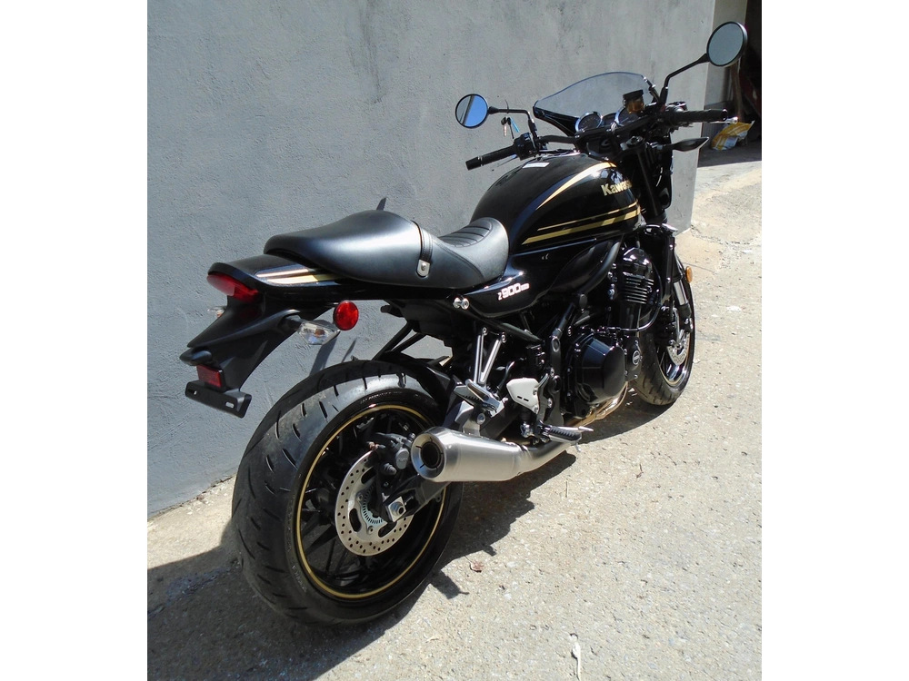 Kawasaki Z900rs Cafe 2023 alt