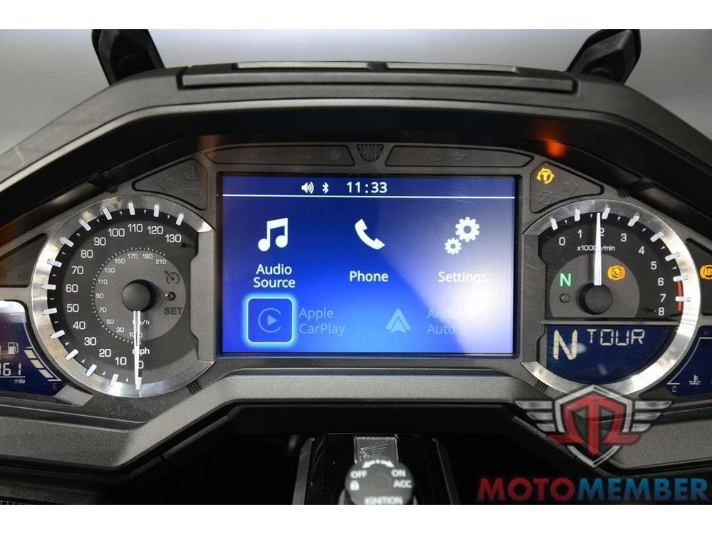 2025 Honda Gold Wing Tour alt