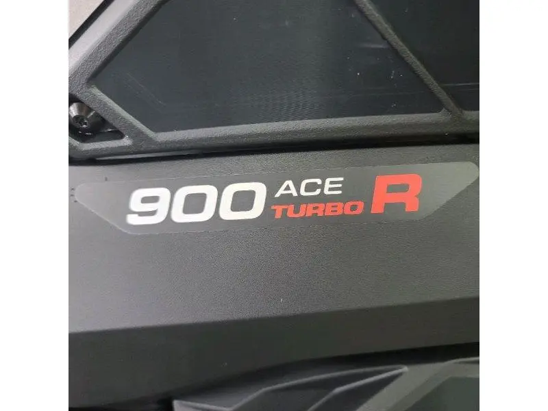 Lynx COMMANDER RE 900 ACE Turbo R PowderMax 1.75'' E.S. w/ 10.25'' Touchscreen 2026