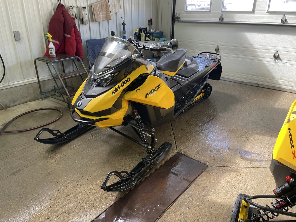 Ski-doo Mxz Adrenaline 850 Etec 137" 2025 alt