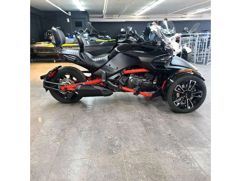 Can-am F3-s Se6 2024 alt