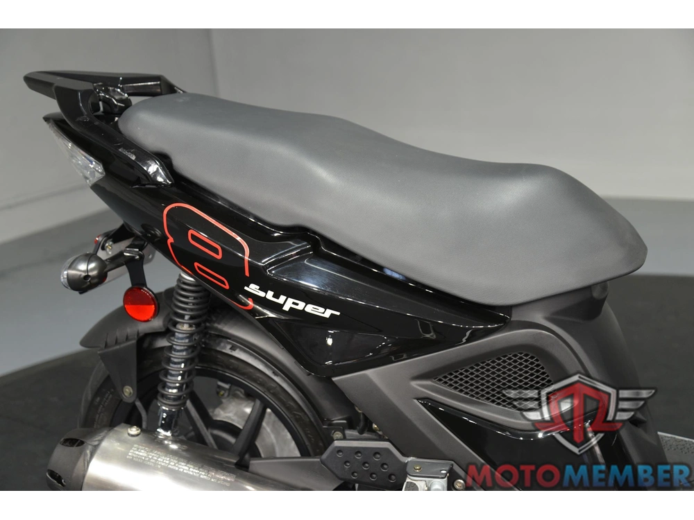2013 Kymco Super 8 150 alt