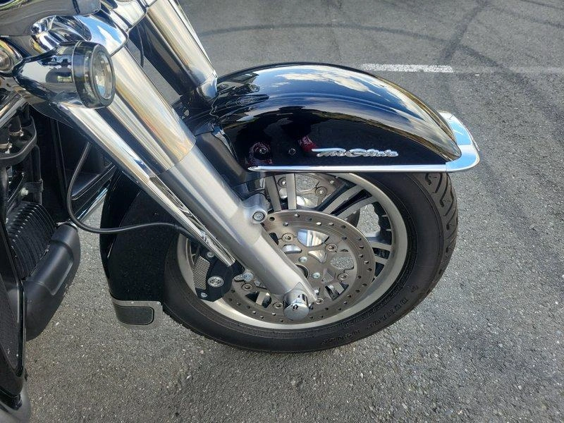 2024 Harley-davidson Flhtcutg - Tri Glide Ultra Classic alt