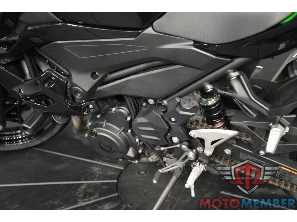 2022 Kawasaki Z400 Abs alt