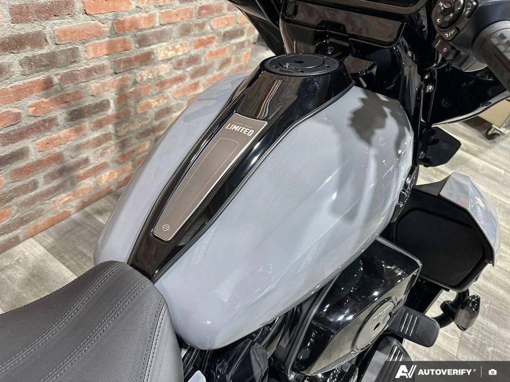 2026 Harley-davidson Street Glide Limited alt