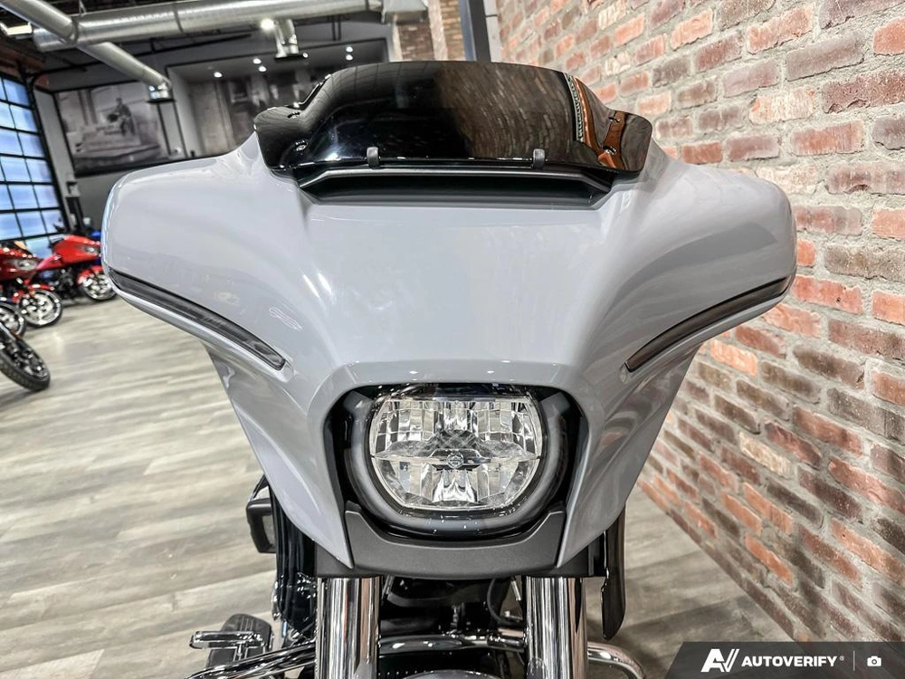 2026 Harley-davidson Street Glide alt