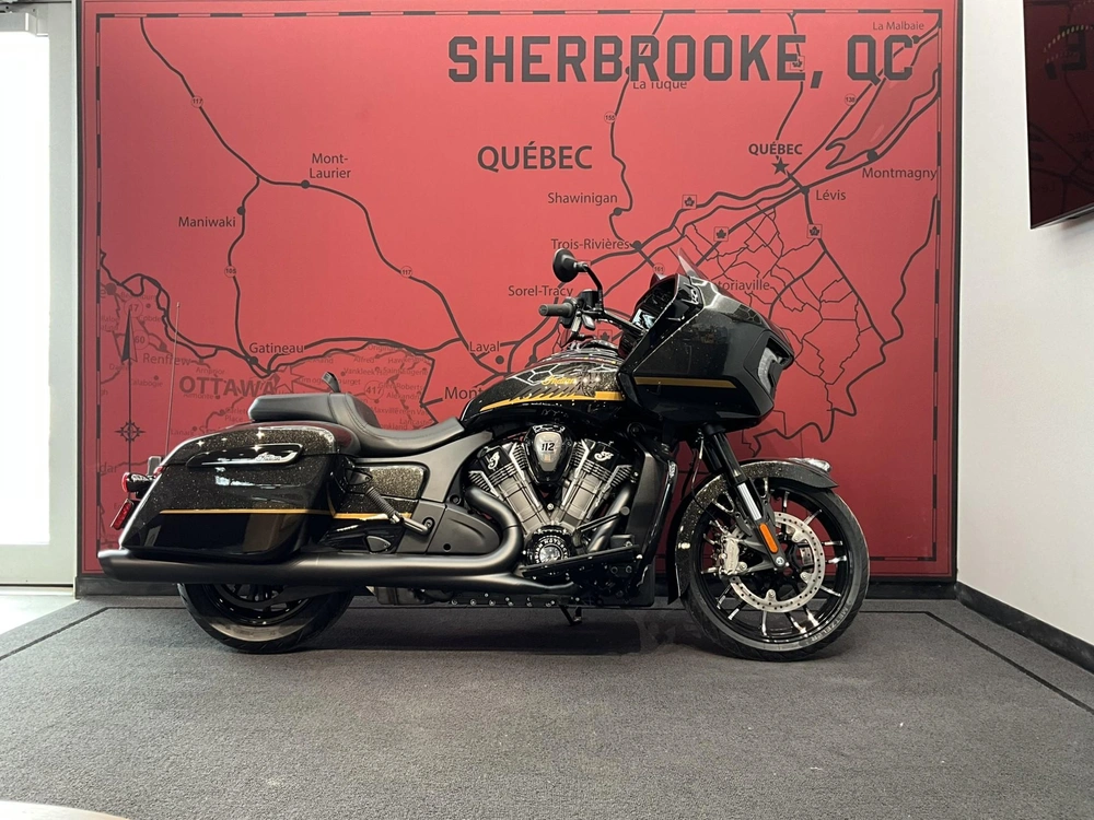 Indian Motorcycle Challenger Dark Horse 112 2026 alt