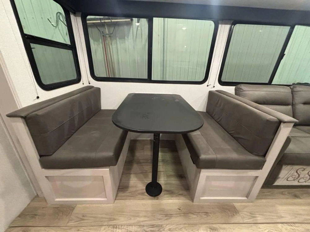 Jayco Jay Feather 26bhsl 2026 alt