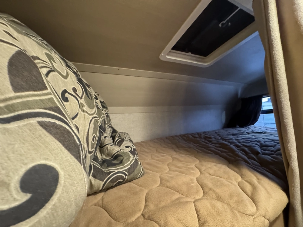 2018 Gulfstream Vista 19rbs alt