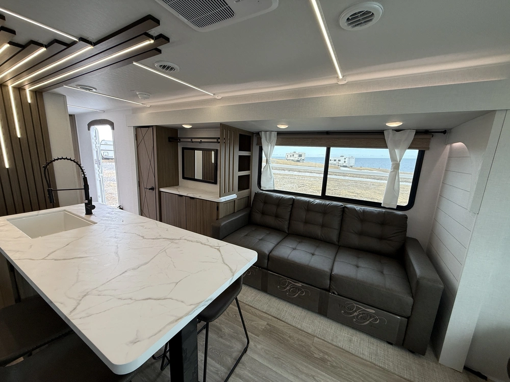 2026 Salem 270zen alt